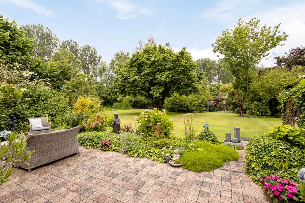 Jardin - Villa with Garden in Vogelwaarde
