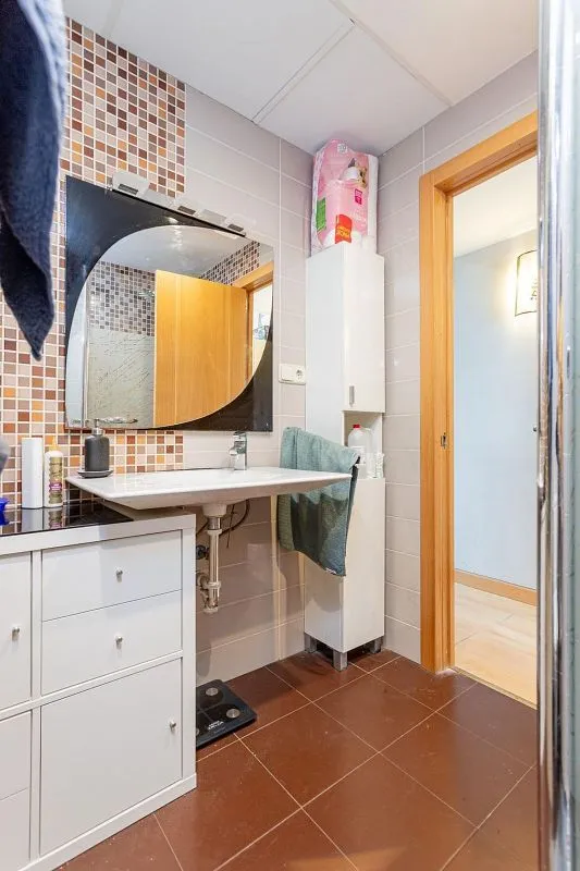 Salles de bain - Apartment with Balcony near Atocha, Madrid