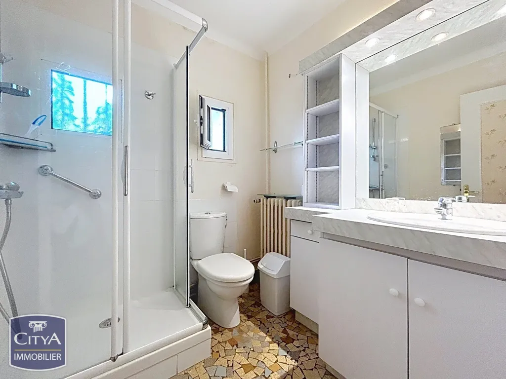 Salles de bain - Maison avec Jardin à Hérouville-Saint-Clair