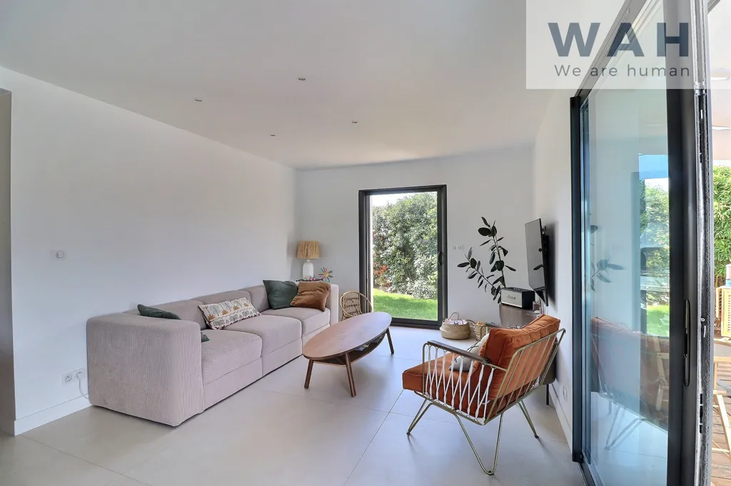 Séjour - Villa Contemporaine avec Piscine à Mauguio