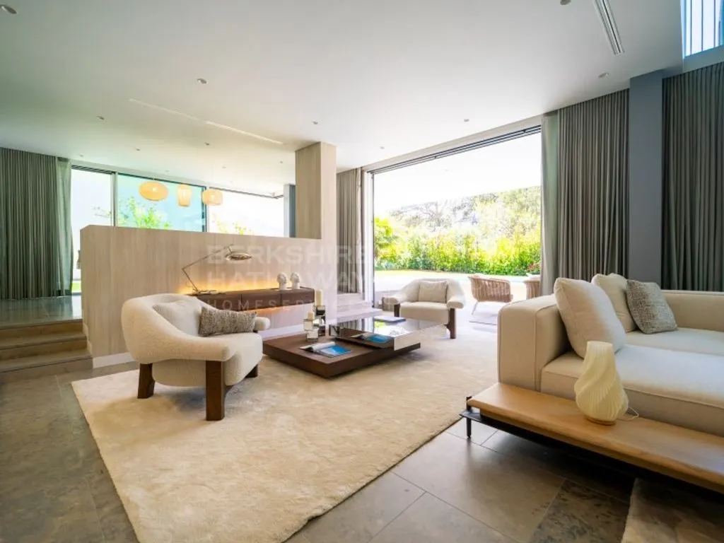 Living Room - Luxury Duplex with Pool in Cascais
