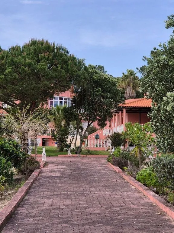 Exterior - Luxury House with Pool in Sintra