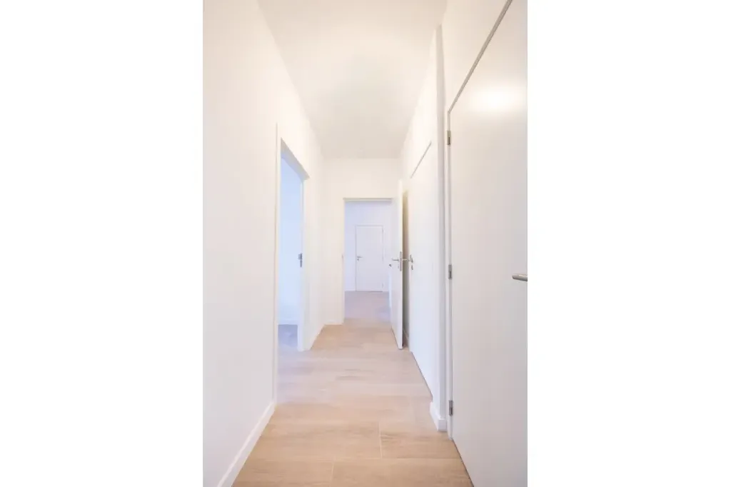 Esik - Newly Built Apartment with Solar Panels in Laeken