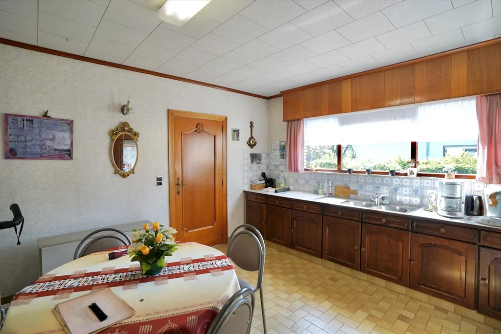 Köök - Bungalow with Large Garage in Ertvelde