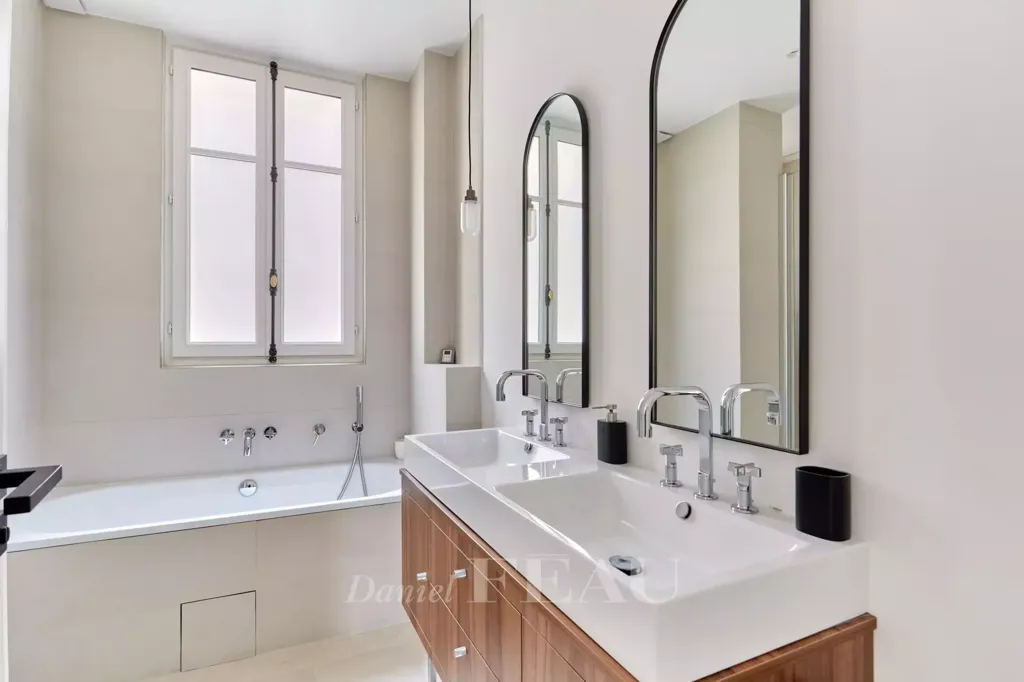 Vannitoad - Art Deco Flat with Views in Paris 16ème