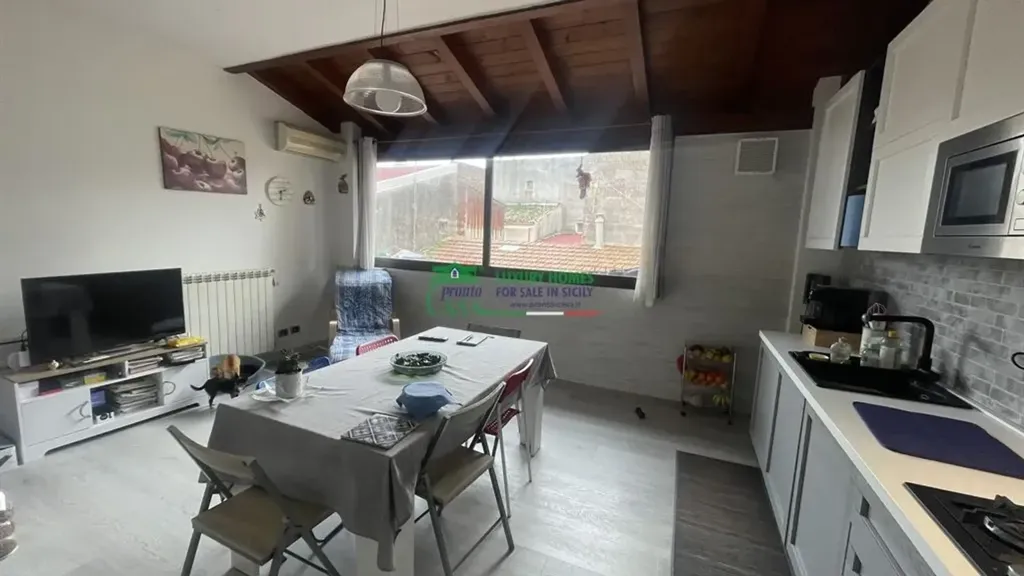 Söögituba - Fully Rented 3-Storey House in Ragusa