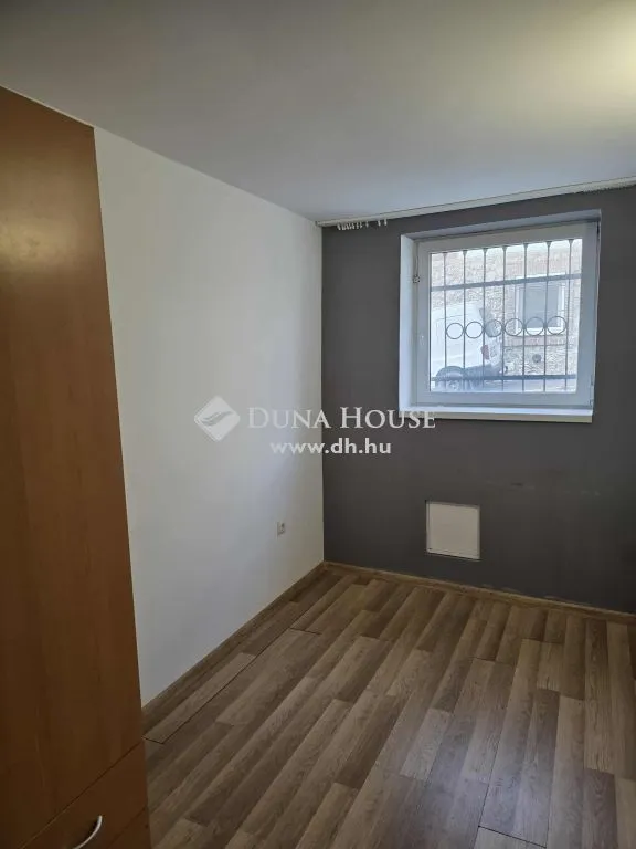 Stanze - 4-Bedroom Apartment with Garden in Pécs