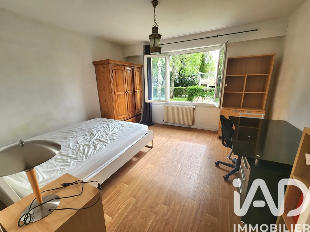 Chambres - Appartement avec Vue Dégagée à Rennes