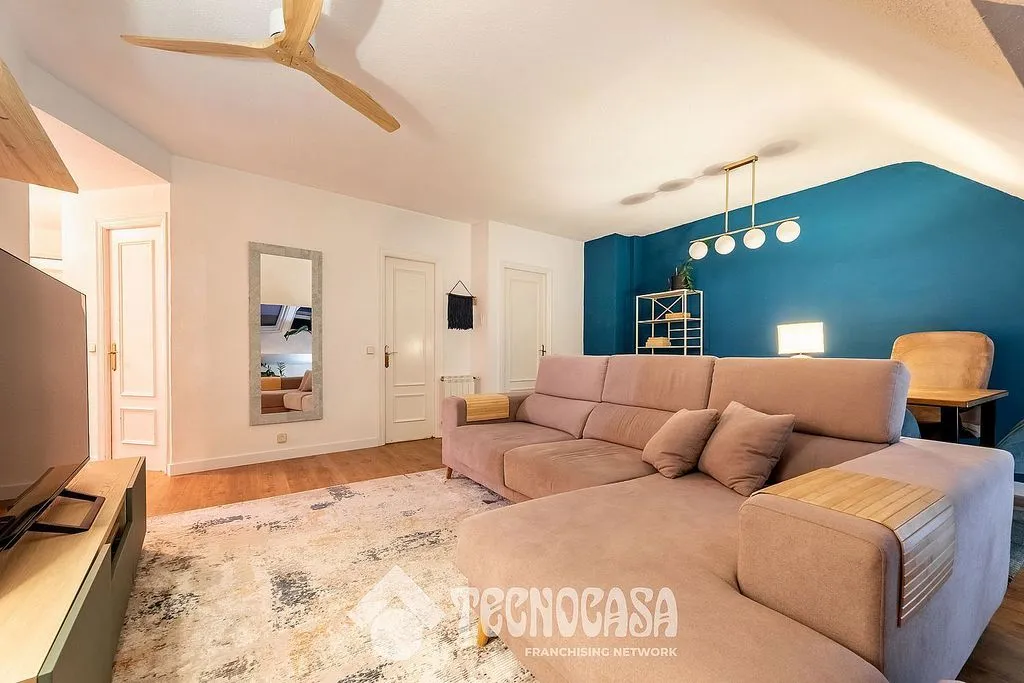 Elutuba - Modernised Apartment with Garage in Las Rozas