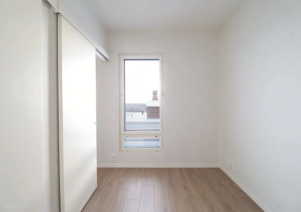 Pièces - Bright Apartment with Balcony in Vantaa