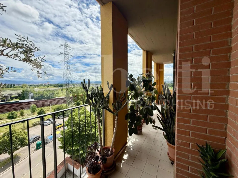 Balcone - Bright Apartment with Terrace in Florence