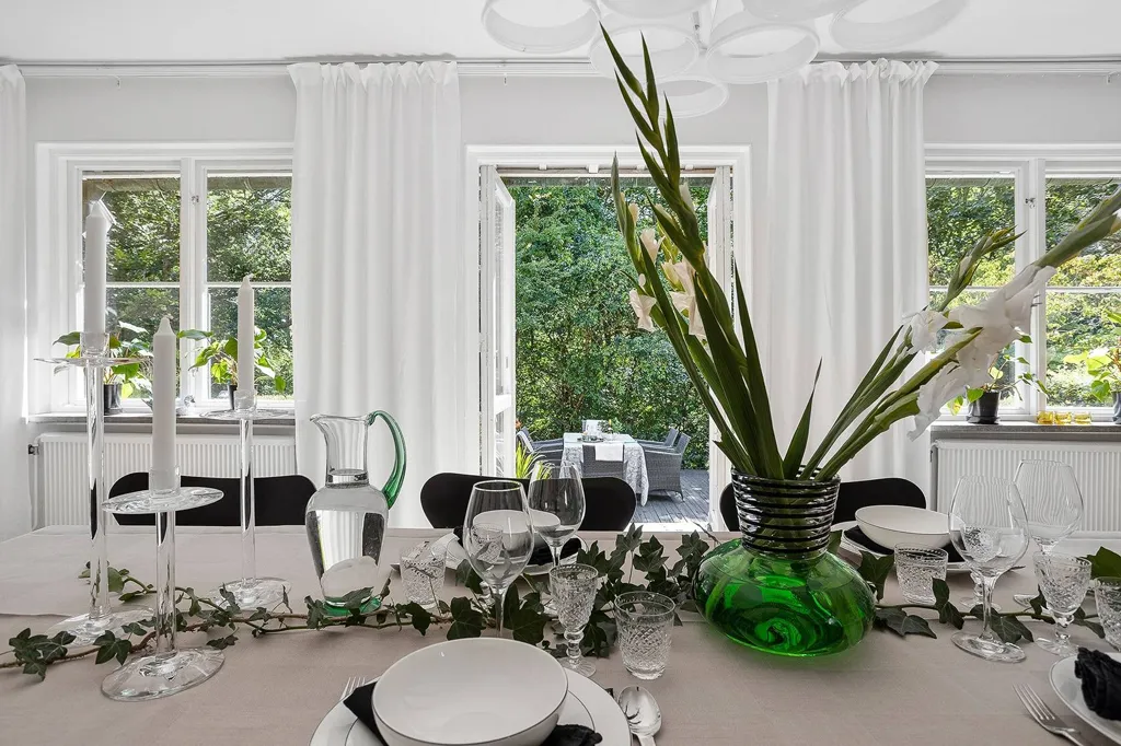 Salle à manger - Classic Villa with Parkett Floors in Kalmar
