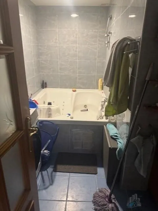Vannitoad - Semi-detached House with Garage in Terrassa