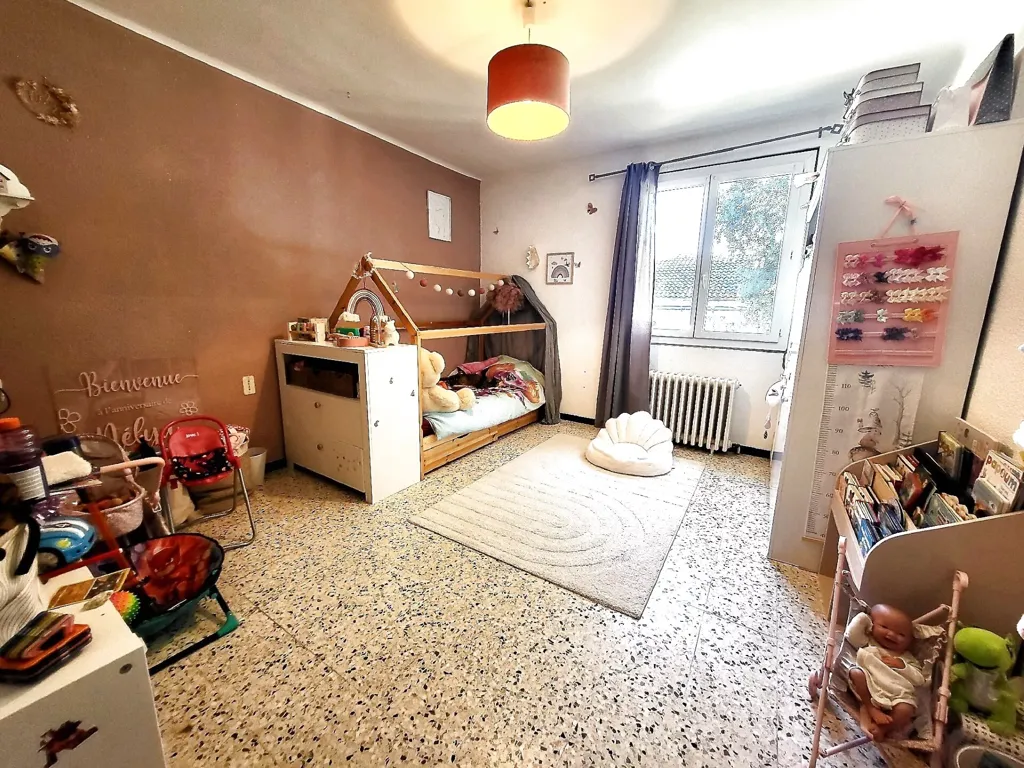 Magamistoad - Spacious Villa with Garden in Quissac
