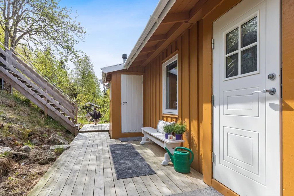 Terrace - Charming Cottage with Ski Access in Hurdal