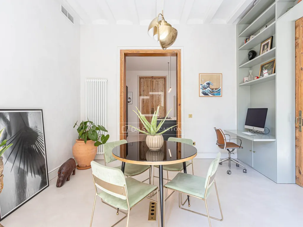 Salle à manger - Refurbished Apartment with Central Patio in Barcelona