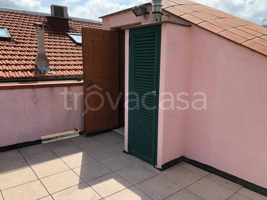Terrass - Semi-Independent Apartment with Sea View in Spotorno