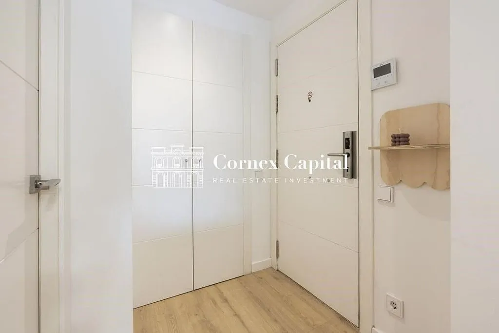 Esik - Apartment with Pool in Poblenou, Barcelona