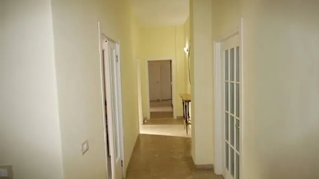 Appartement 6 pièces à IT