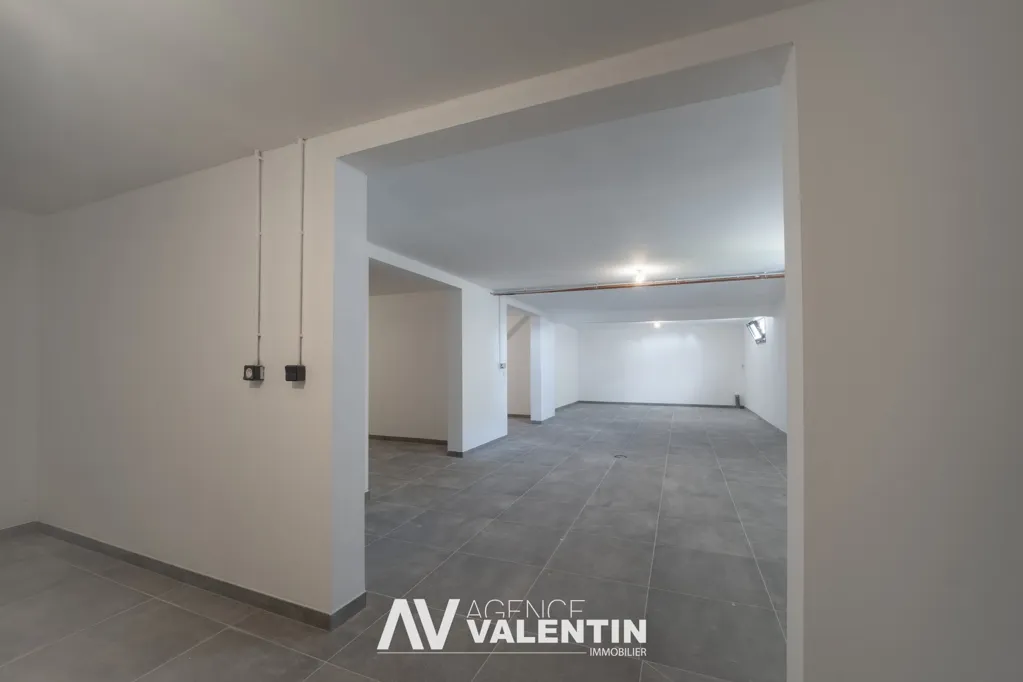 hallway_entrance