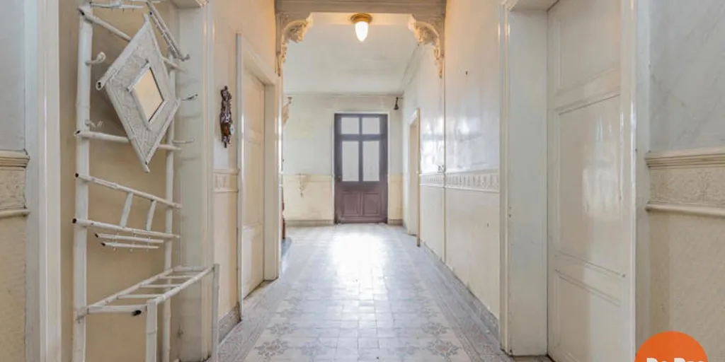 Entrée - Herenhuis avec Possibilités Pratiques au Centre d'Erpe-Mere