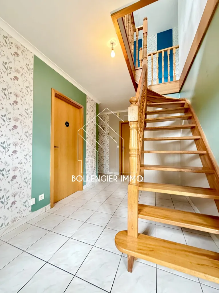 Maison 8 pièces à Hondeghem