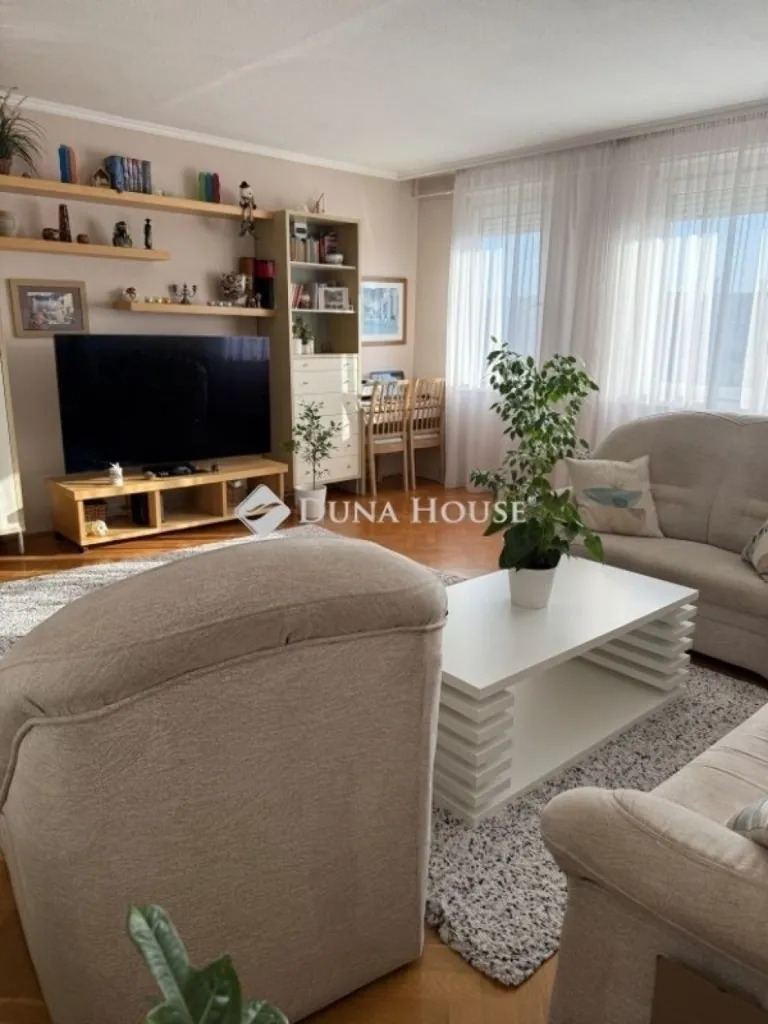 Living Room - Modern Flat with Balcony in Budapest XVI