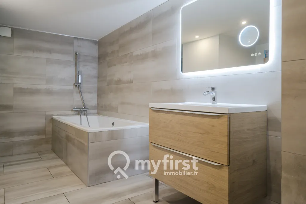 Bagni - Characterful Loft with Open Plan in Toulon