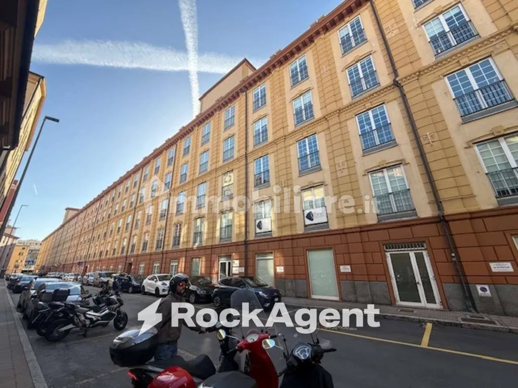 Extérieur - Office Space with Parking, Genoa