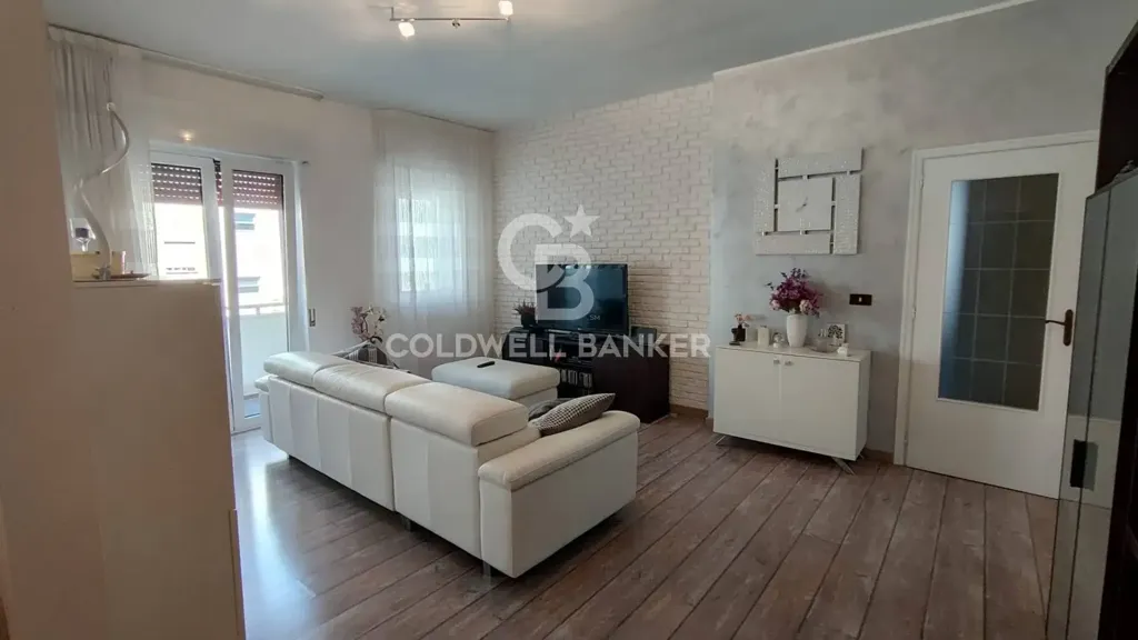 Séjour - Triplex with Balcony in Santa Chiara, Brindisi