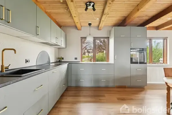 Kitchen - 1978 Villa with Rødstens Facade in Thorsø