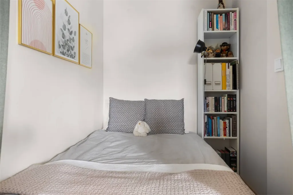 Camere da letto - Apartment with South-West Balcony in Tumba