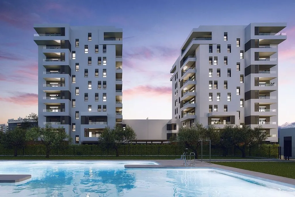 New Flat with Pool in Entrenúcleos