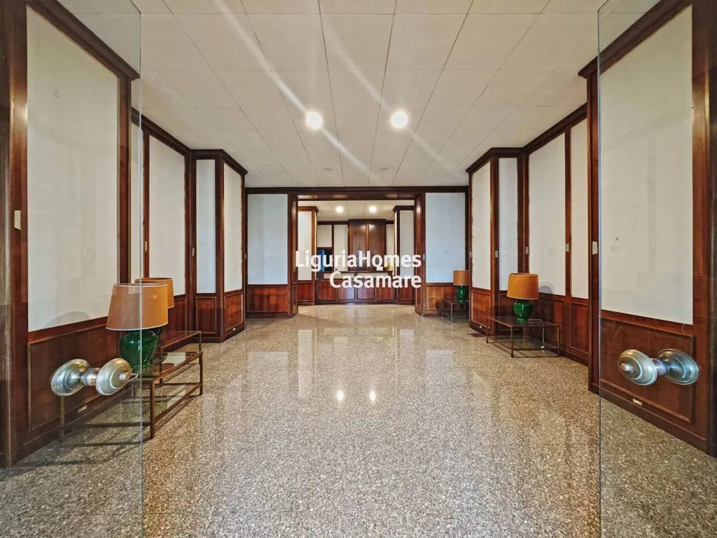 Esik - Luxury Apartment with Sea View in Bordighera