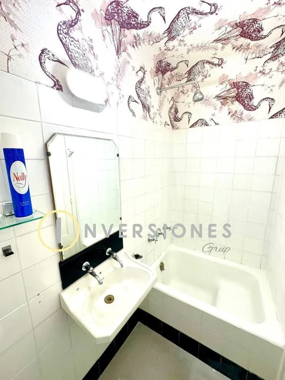 Vannitoad - Luxury Flat with Cultural Heritage in Manresa