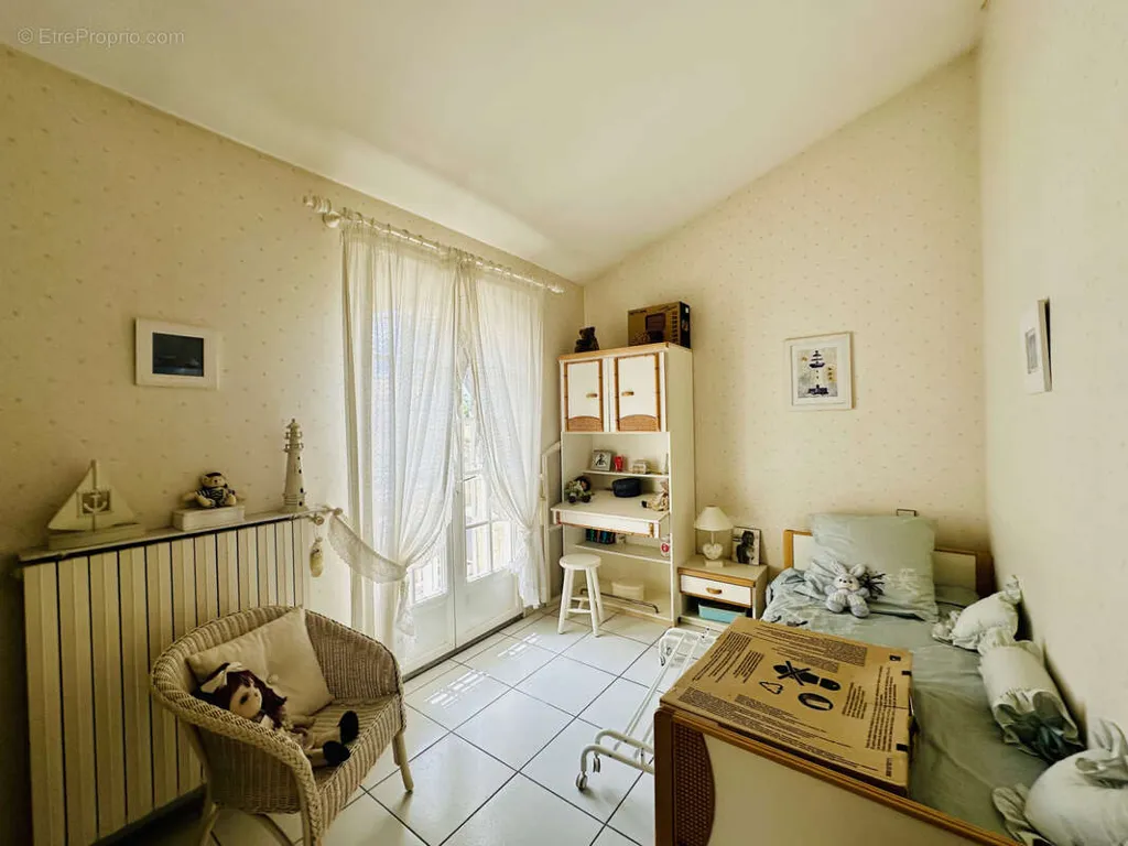 Magamistoad - Independent House with Pool in Lattes Centre