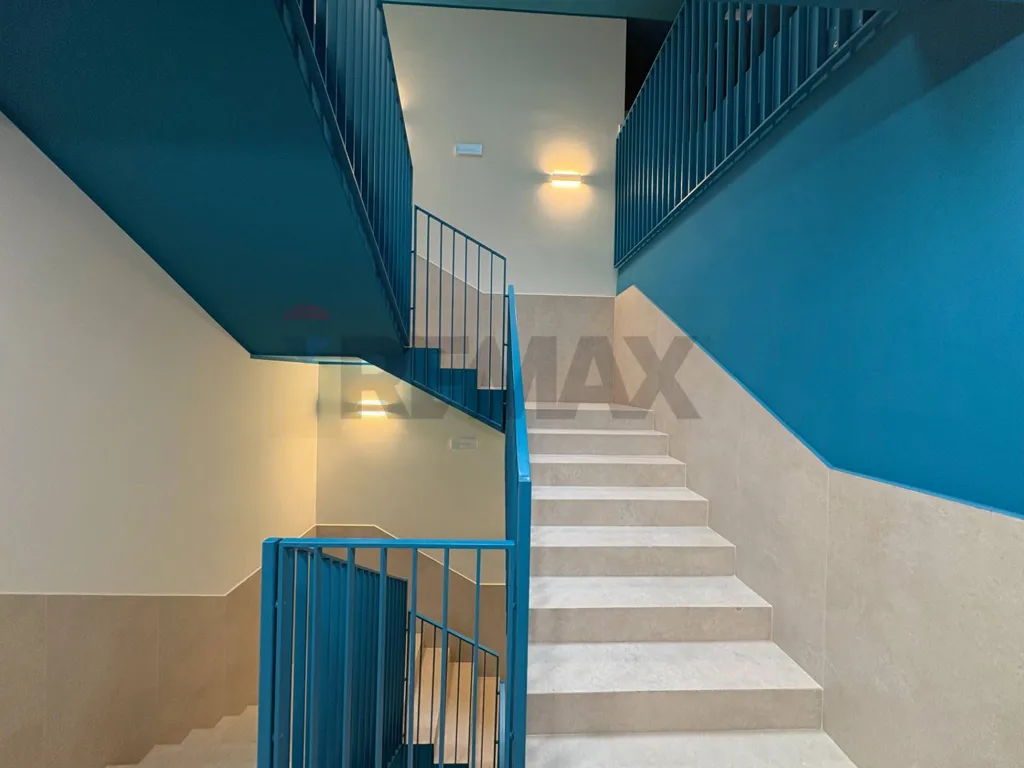 Stanze - Modern Triplex with Terraces in Trieste