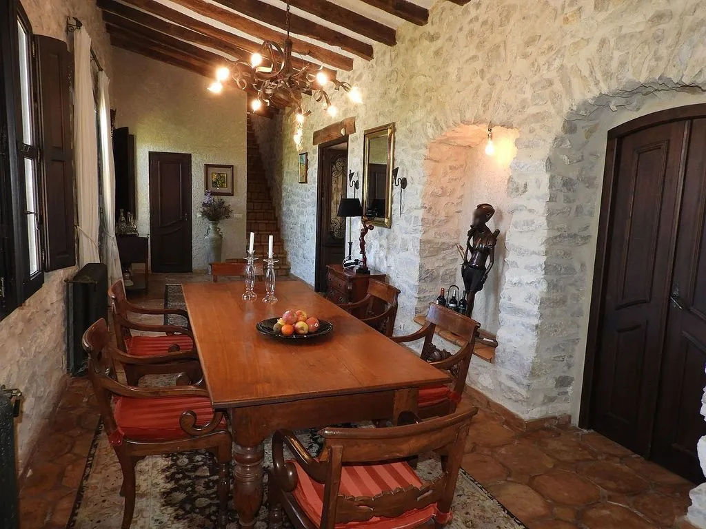Söögituba - Rustic Chalet with Pool in Relleu
