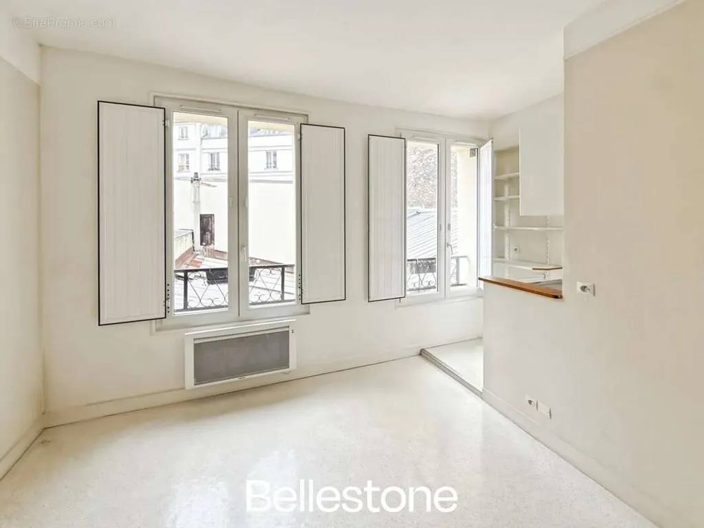 Toad - Bright Studio with Lift in Faubourg Saint Martin