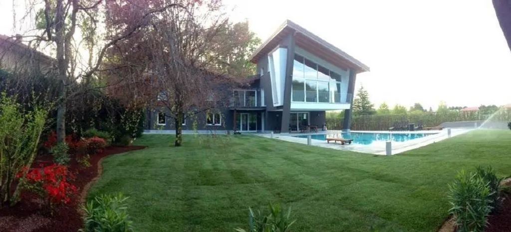 Jardin - Contemporary Villa with Pool in Cassano Magnago