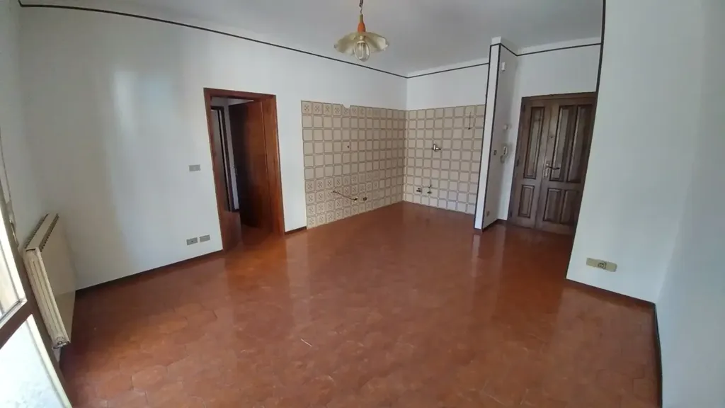 Pièces - Trilocale with Private Terrace in Zocca