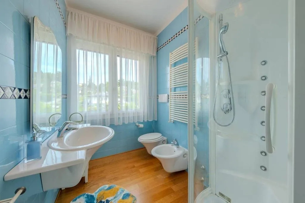 Vannitoad - Luxury Penthouse with 4-Directional Views in Conegliano