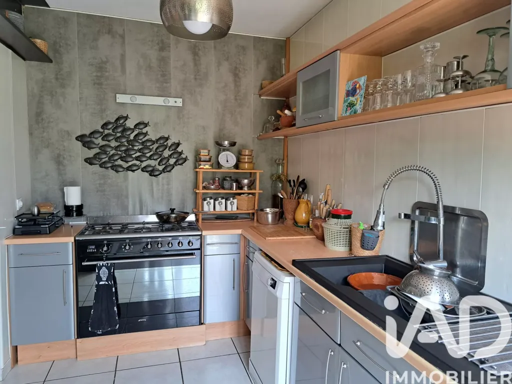 Cuisine - Propriété avec Vue Vallée du Rhône à Saint-Marcel-d'Ardèche