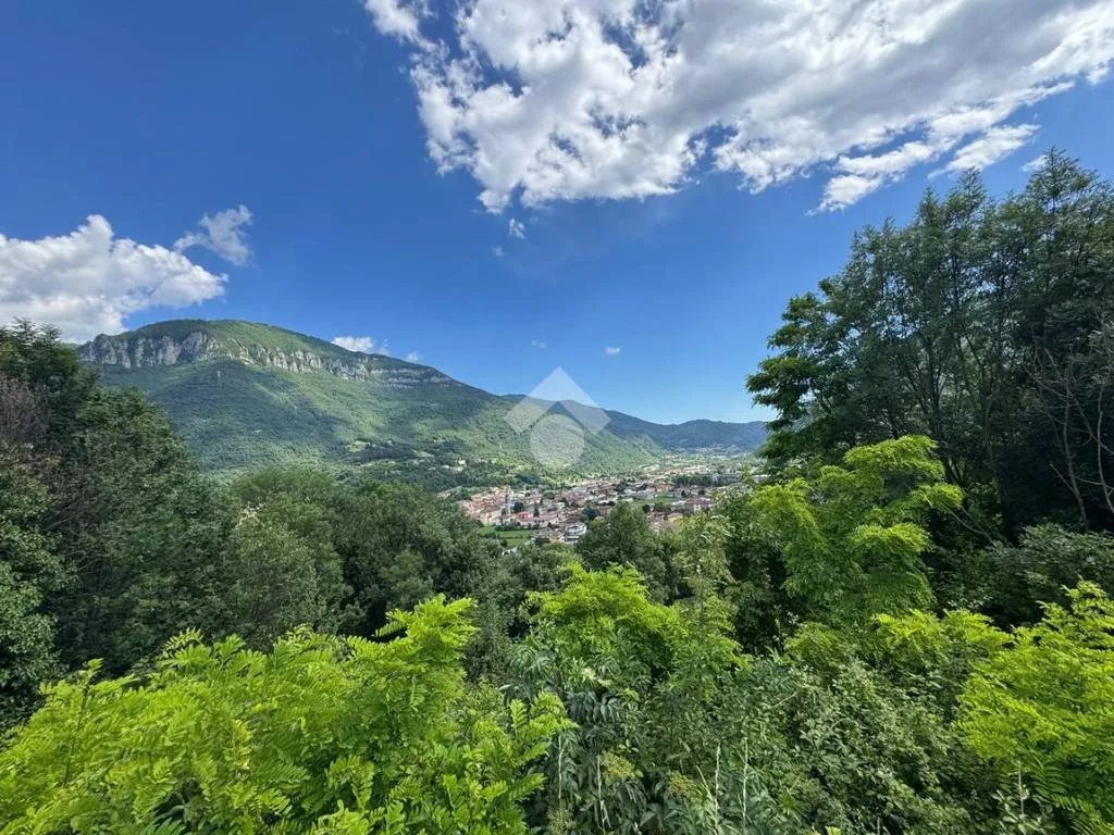 Buildable Residential Plot with Panoramic View in Casazza