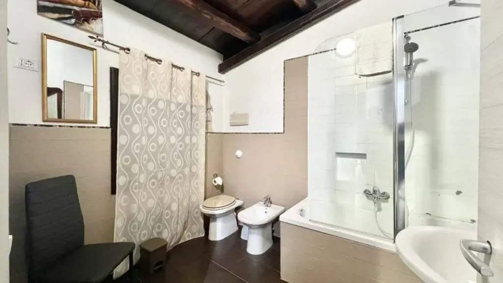 Salles de bain - Rustic Trilocale with Terrace in Palermo