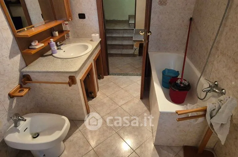 Bagni - Rustic Bifamily Villa with Garden in Trecate