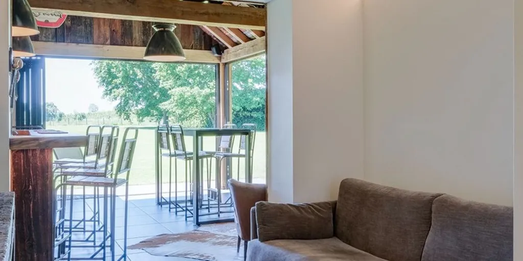 Terrass - Renovated Farmhouse with Garden in Stevoort