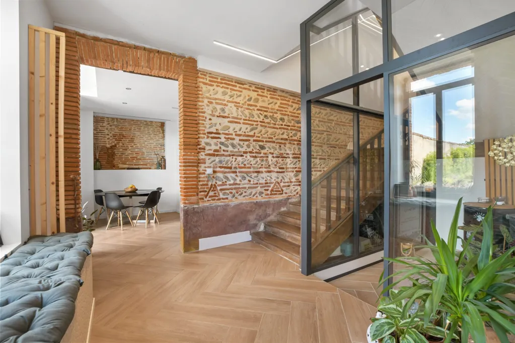 Esik - Master House with Pool in Rieux Volvestre