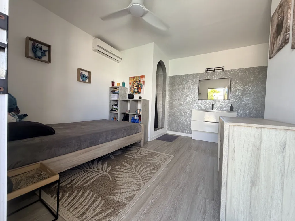 Chambres - Villa F5 avec Piscine à Saint-Pierre