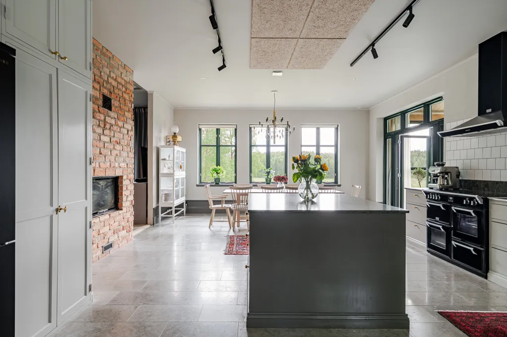 Köök - Modern Farmhouse with Pool near Norrköping